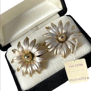 Vintage Marvella Pearl enamel daisey new cufflinks